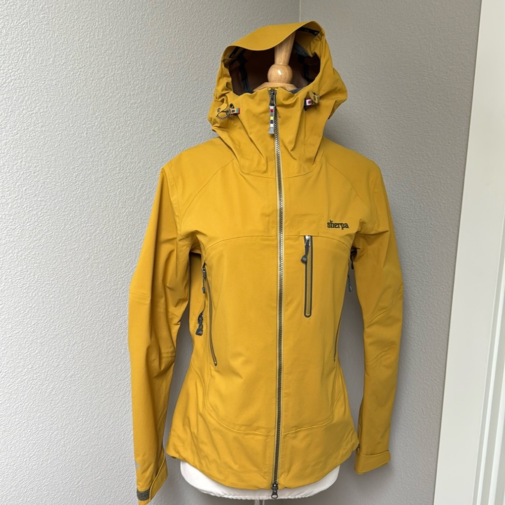 Waterproof Sherpa Adventure yellow mountaineering jacket alpine climbing